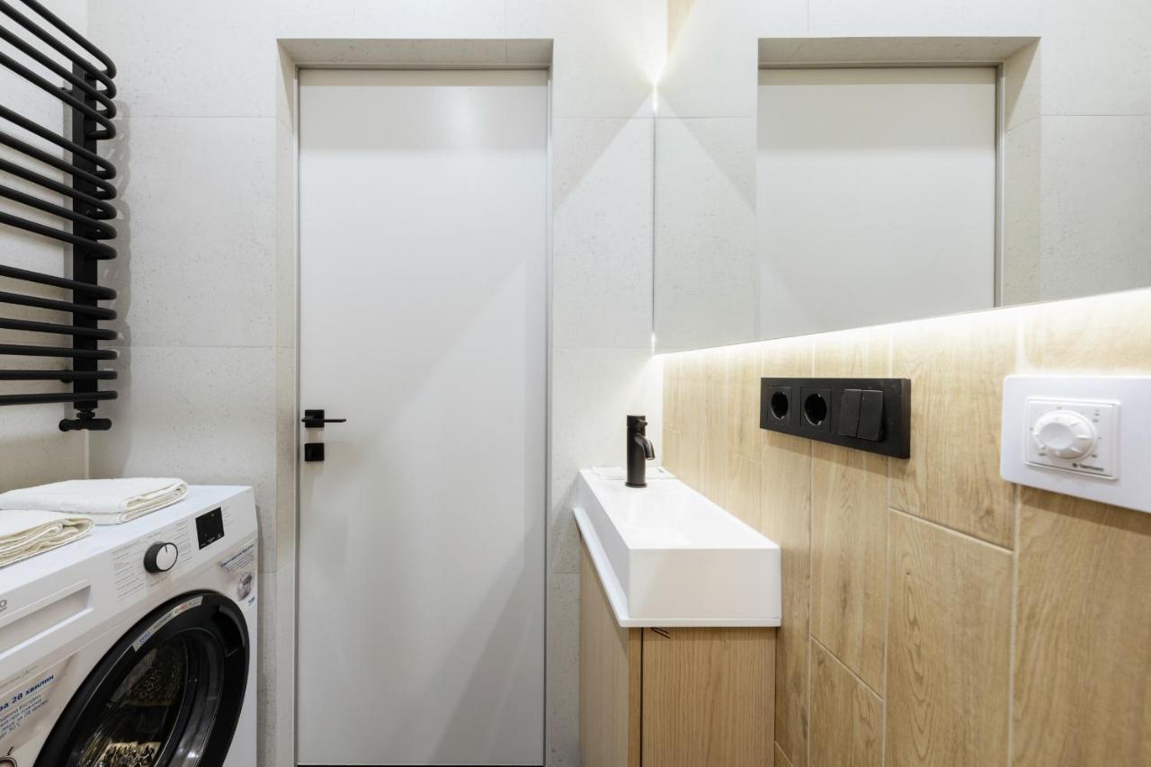 Luxury Apartments Smart House Ужгород Экстерьер фото